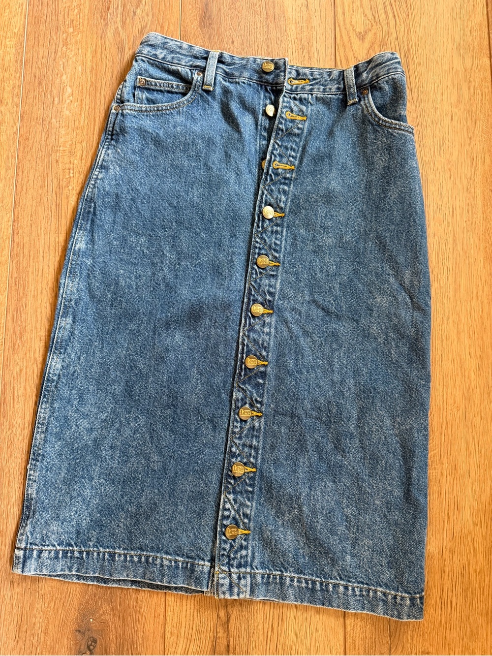 Lee Denim Midi Skirt with Front Buttons Vintage Modern High Rise / 30